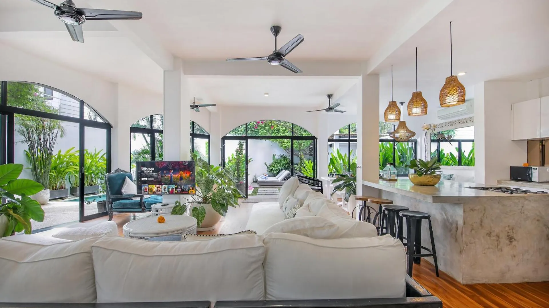 Villa Roma Seminyak Indonesia
